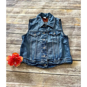 LEVI STRASS VEST-SMALL